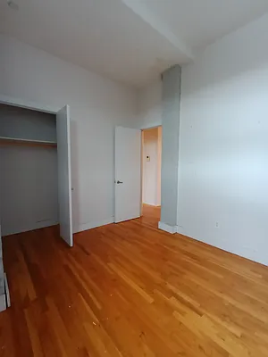 Rented by City Vista Inc | media 27