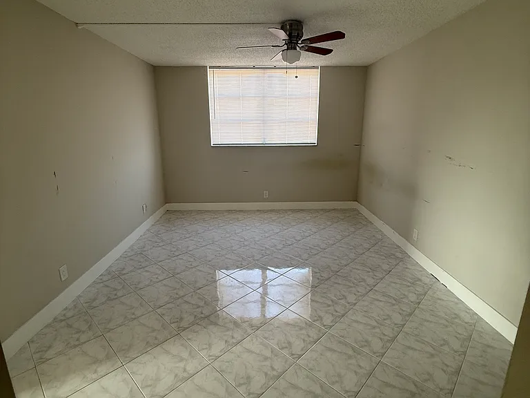 410 NW 68th Ave #306 — Photo 8