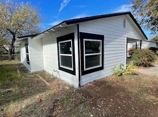 833 Hackamore St, White Settlement, TX 76108