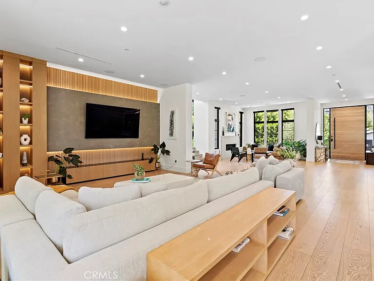 5050 Arundel Dr — Photo 15