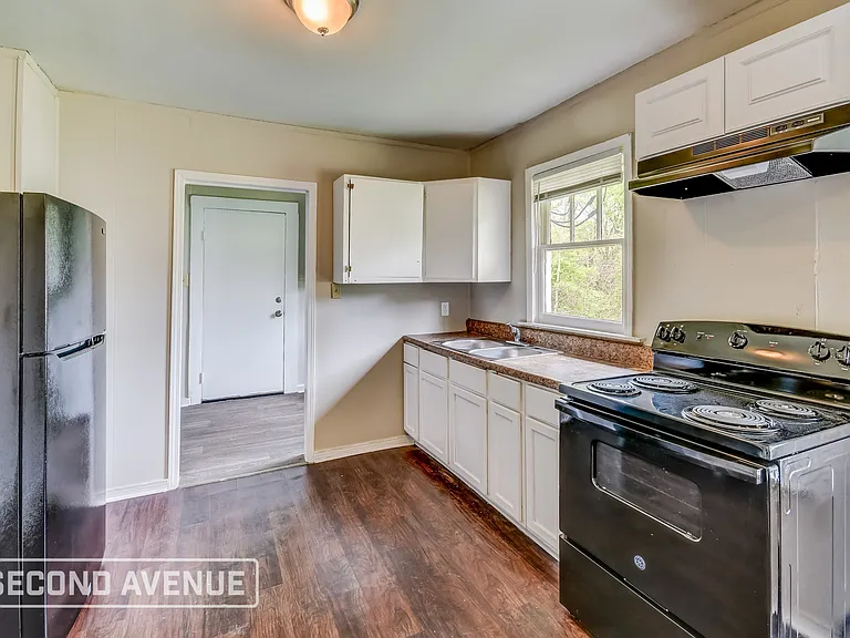 720 72nd St S — Photo 5