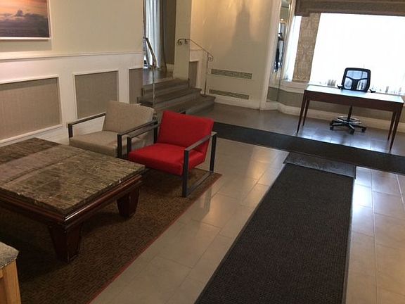 5th image of 6864 Yellowstone Blvd APT A21