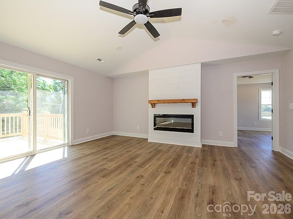 3rd image of 224 Gulledge Parker Rd