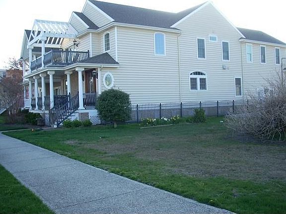 4th image of 112 Haven Ave
