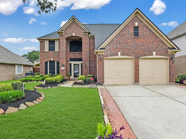 10904 Sycamore Dr N, La Porte, TX 77571