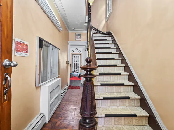 350 East 193rd Street image 11 of 17