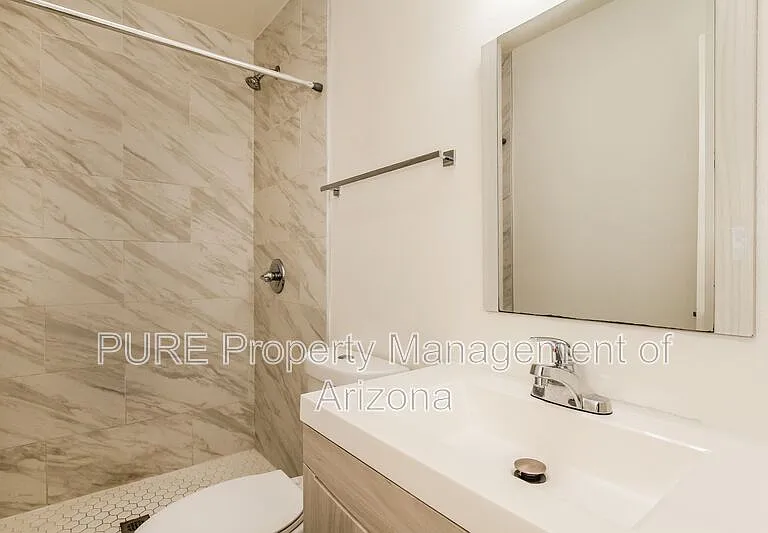 6801 N 17th Ave #4 — Photo 14