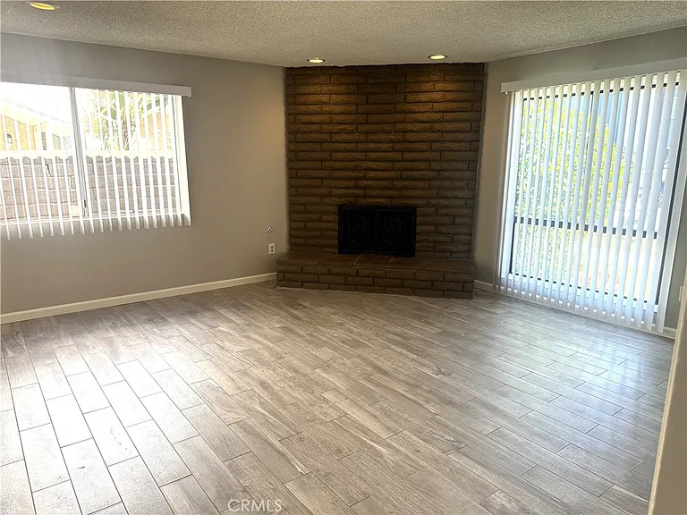 3901 Green Ave — Photo 12