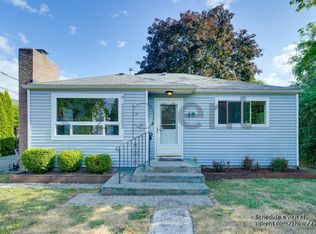 17 SW 130th Pl, Burien, WA 98146