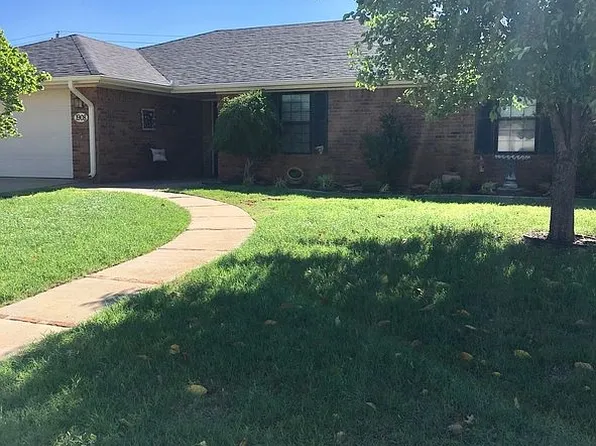 1908 N Lark Ter, Weatherford, OK 73096