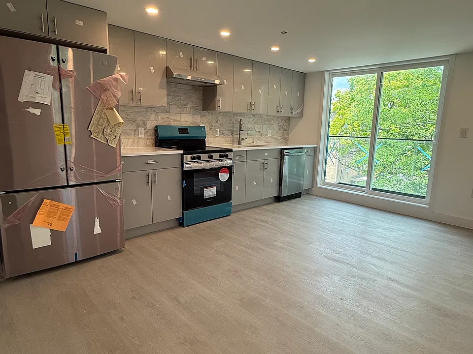 kitchen, balcony