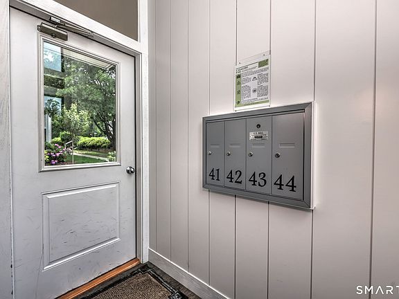 3rd image of 43 Lawson Lane #43