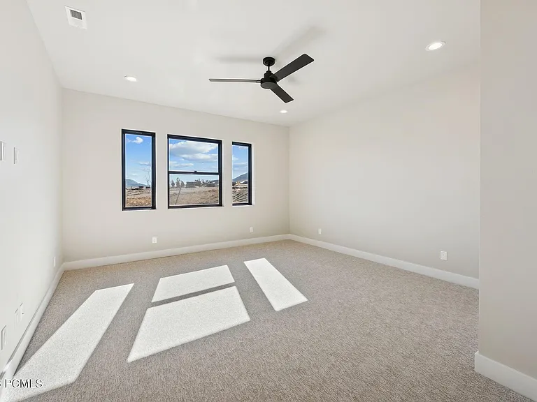 1021 W Vissen Way #67 — Photo 18