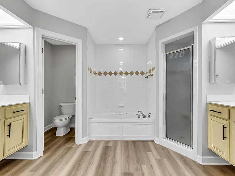 4429 Southminster Cir — Photo 26