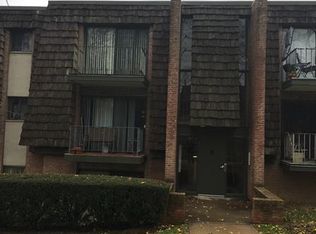 635 Forest Green Dr, Coraopolis, PA 15108