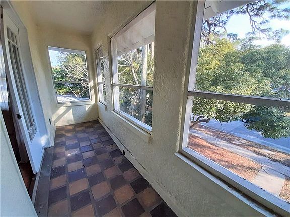 5th image of 1501 20th Ave N #2