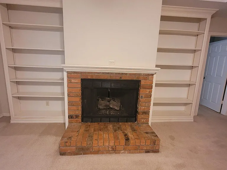 414 Amberwood Cir — Photo 20
