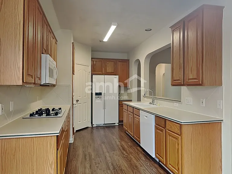 22327 Merabrook Dr — Photo 3