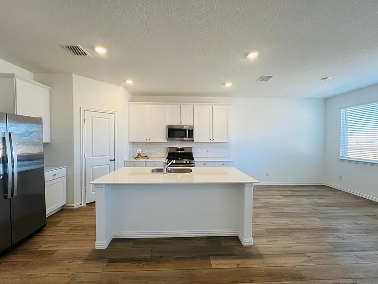 1200 Morning Dew Dr — Photo 4