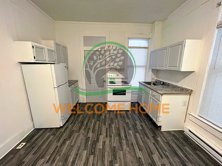 1902 Salem St #2 — Photo 1