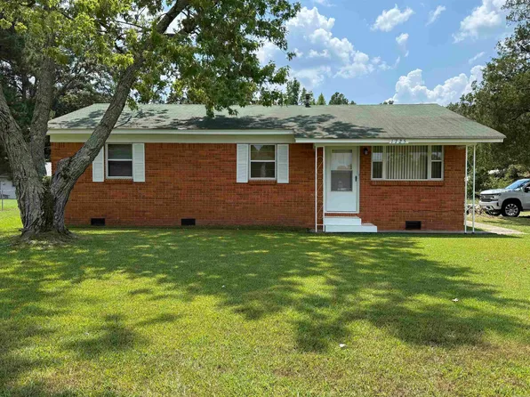 1725 W Pine St, Warren, AR 71671