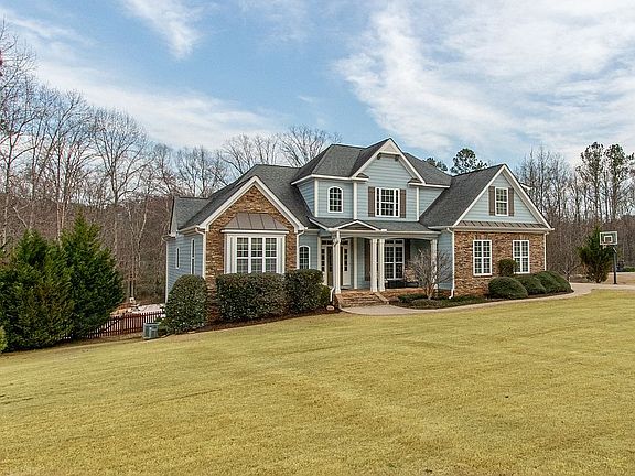 2nd image of 17 Beverly Farms Dr