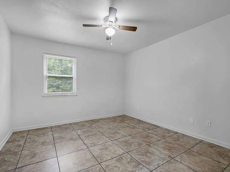 2801 Misty Garden Cir — Photo 13
