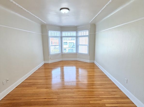 950 Bay St APT 6