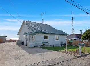 18518 Erie Shore Dr, Chatham Kent, ON N0P 1A0