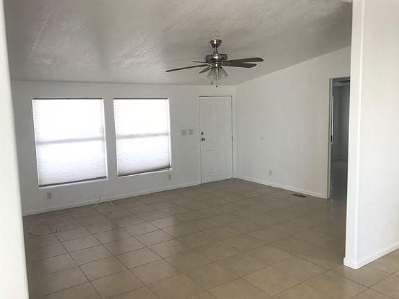4th image of 5200 S 108th Dr