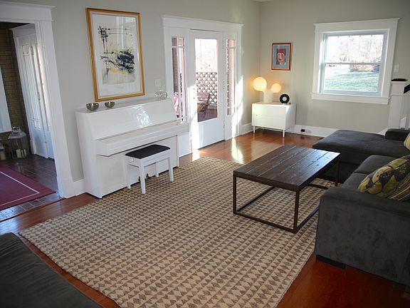 4th image of 2048 Alta Ave
