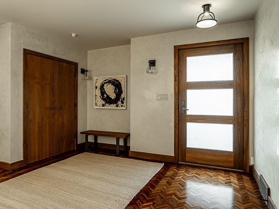 7440 N Illinois St, Indianapolis, IN 46260 | MLS #22094391 | Zillow