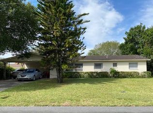 4011 S Wellington Dr, Lakeland, FL 33813