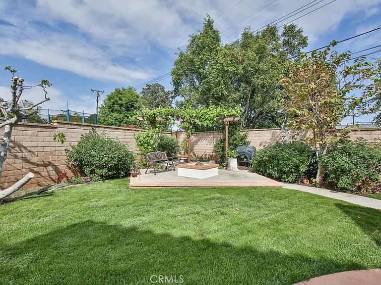 4486 Southern Pointe Ln — Photo 16
