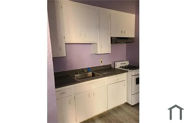 Building Photo - 1722 Sutter Ave #2