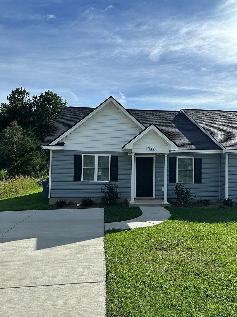 1365 Northridge drive — Photo 1