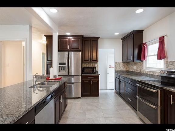 3rd image of 2673 S Kenwood St