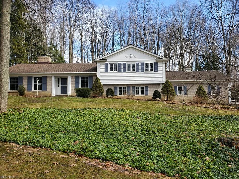 1st image of 34655 Lakeview Dr