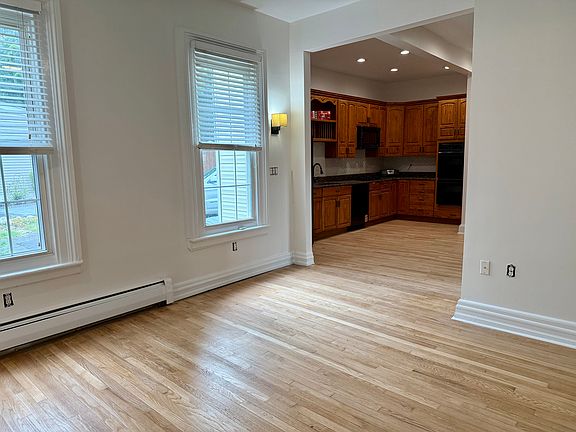 5th image of 150 Magnolia Ave #1