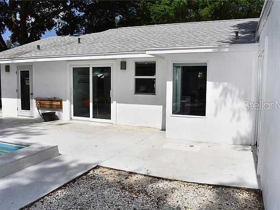 4th image of 2554 E Paulstan Ct