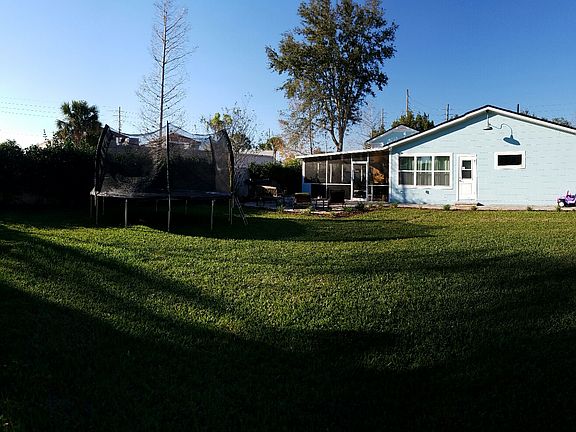 3rd image of 644 W Winter Park St