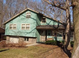 477 Woodside Ter, Madison, WI 53711