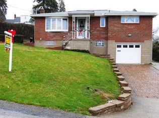 10801 Airview Dr, North Huntingdon, PA