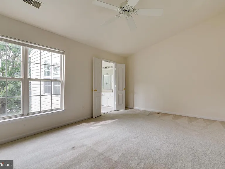 13129 Park Crescent Cir — Photo 30
