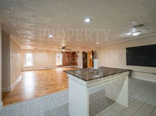 215 W 4th Ave APT 1, Caney, KS 67333