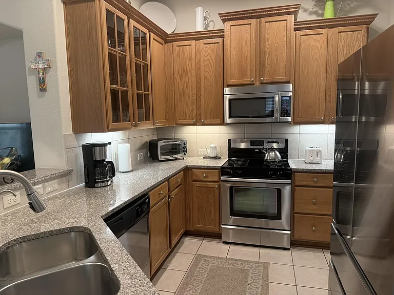 23910 Fairport Harbor Ln — Photo 13