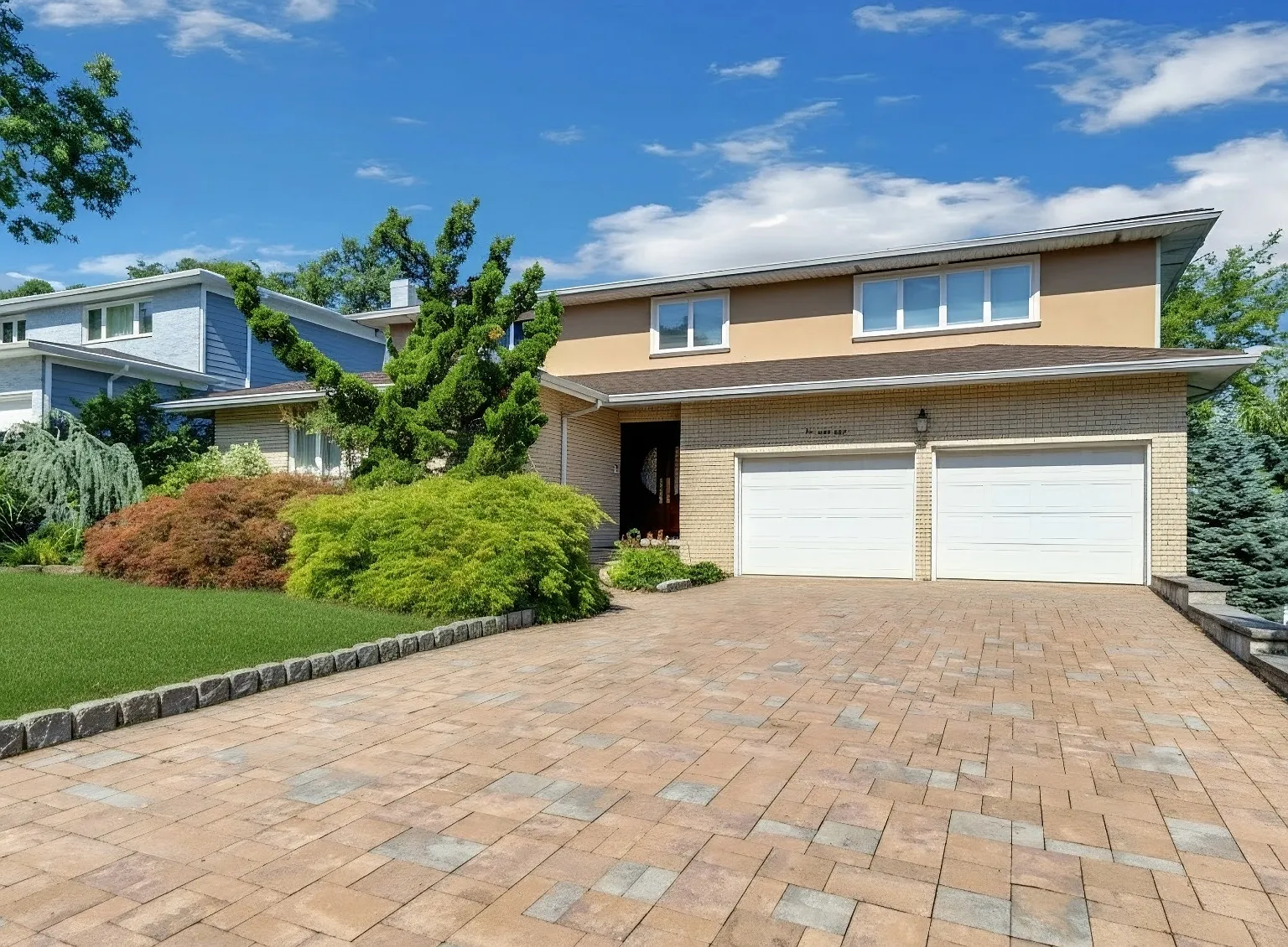 4 bed, 4.5 bath, 3400 sqft, $7,800 — Photo 2