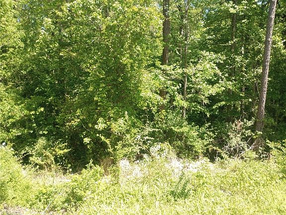 2nd image of 6221 Creek Ln