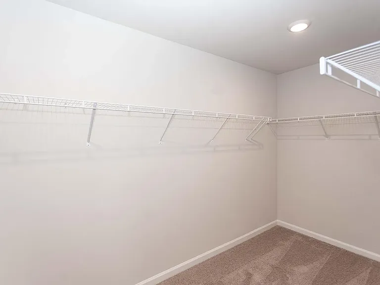 224 Brook Farm Ln — Photo 26