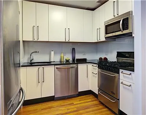 Rented by Heller Organization | media 21